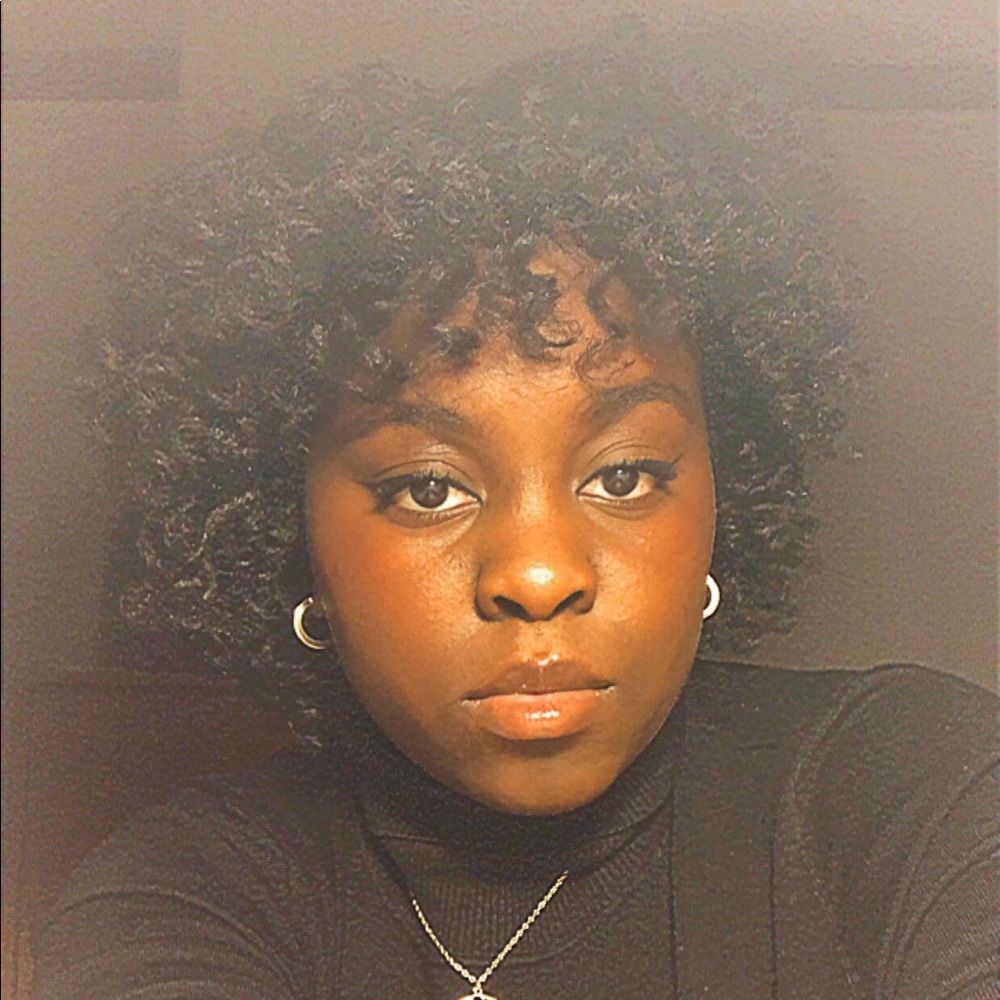 Meet your Posher, Maya